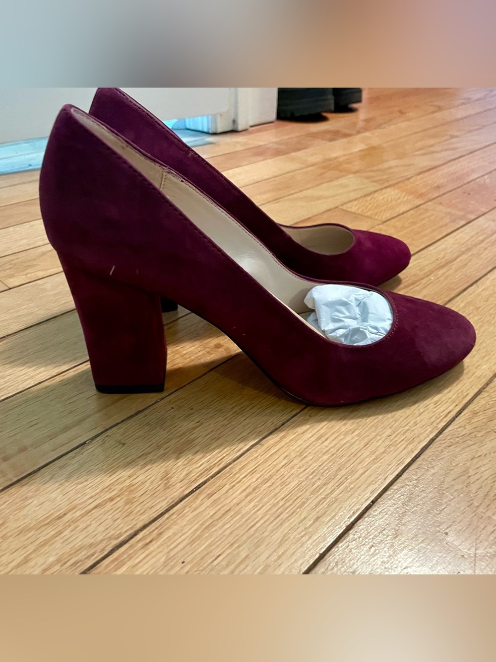 Sz 8 - NWOT Pelle Moda “Ensley” Suede Block Heel Pumps